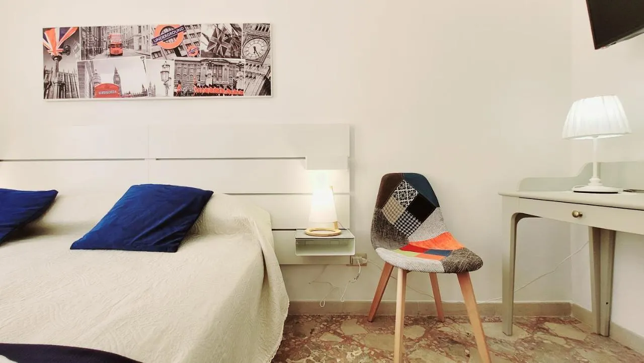 Oda ve Kahvaltı Zanzi 'S Charming Rooms Avola