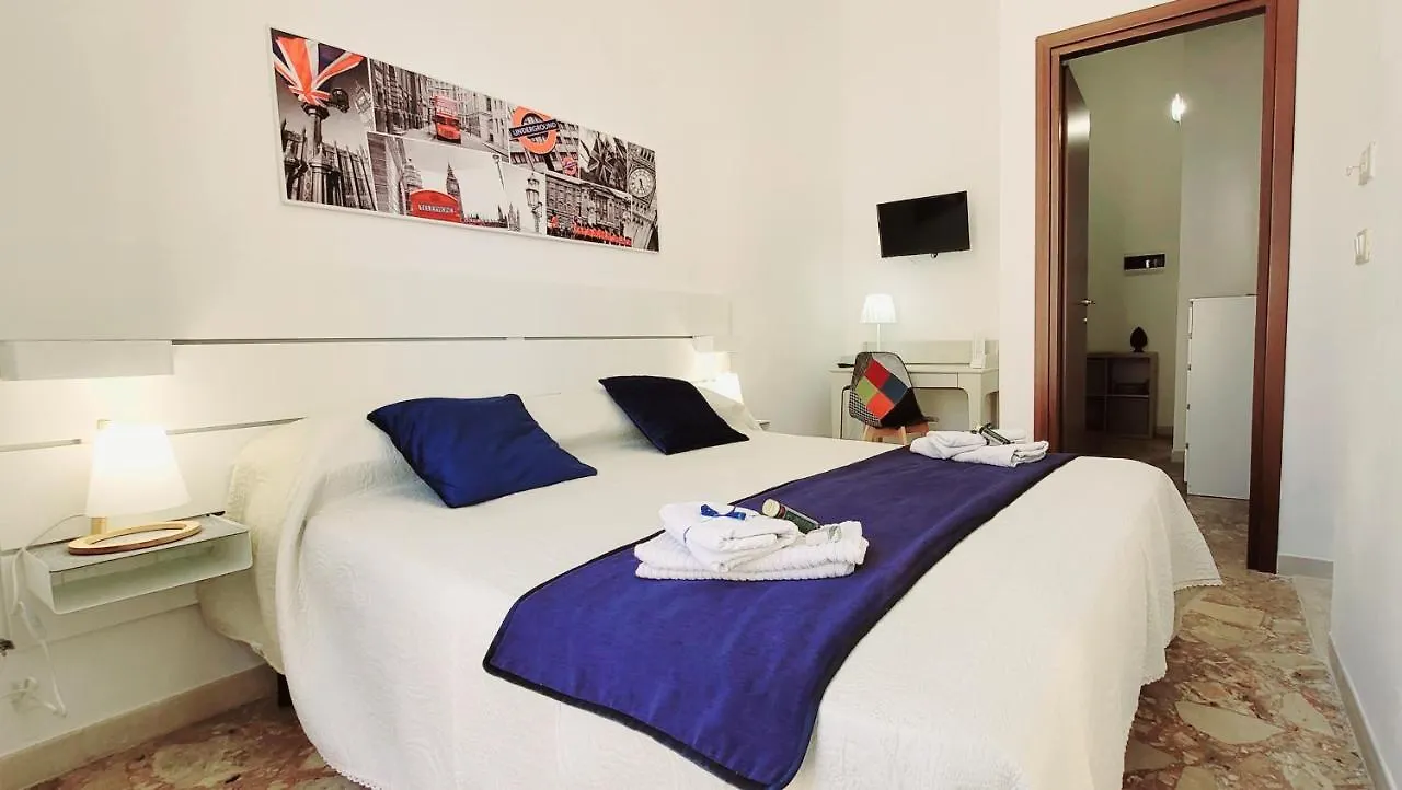 Zanzi 'S Charming Rooms Avola 0*,  İtalya